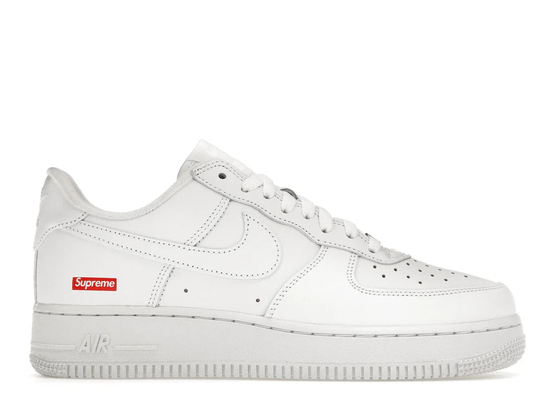 Nike Air Force 1 basse Supreme coloris blanc