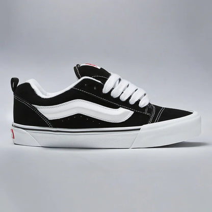 Vans Knu Skool coloris noir/blanc